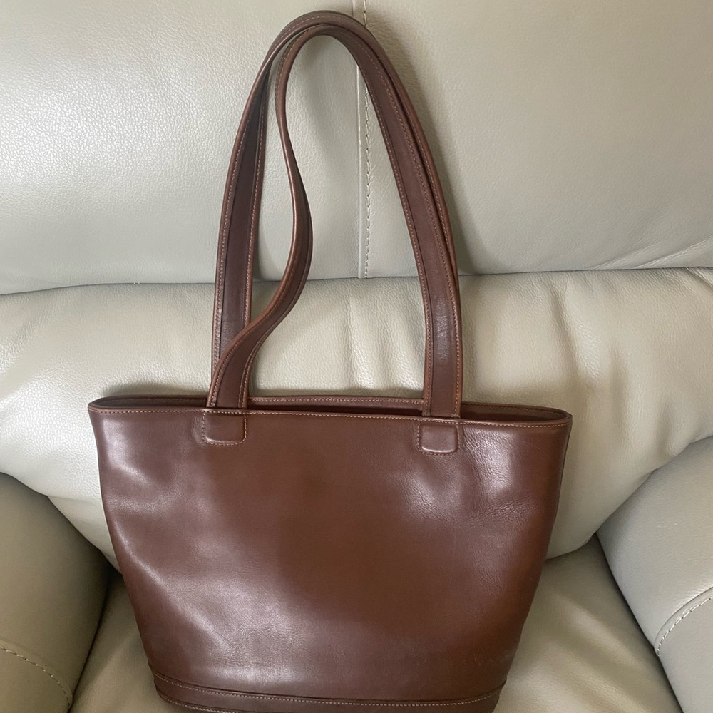 Vintage Coach Brown Leather Tote Bag - Picture 2 of 9